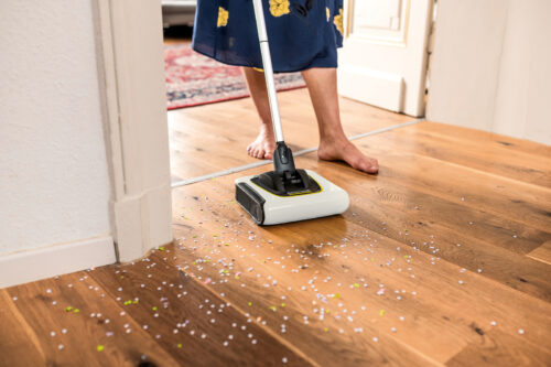 Karcher KB5 Cordless Electric Broom - Image 3